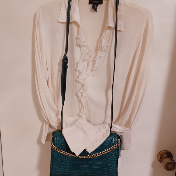 A New Day Alligator Print bag - Picture 4 of 7